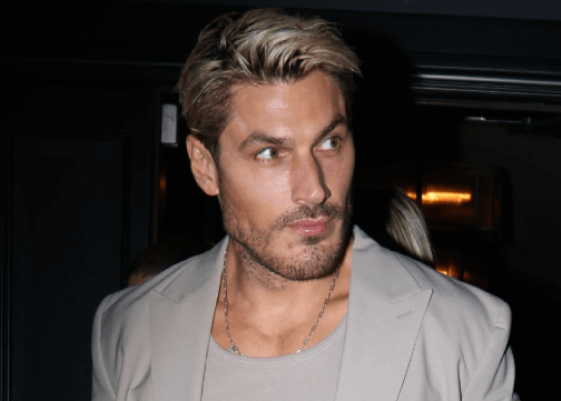 Chris Appleton Net Worth